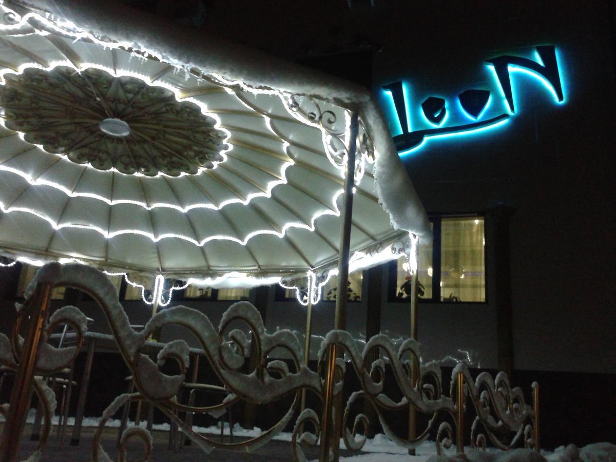Mini Leon بيت ريفي *